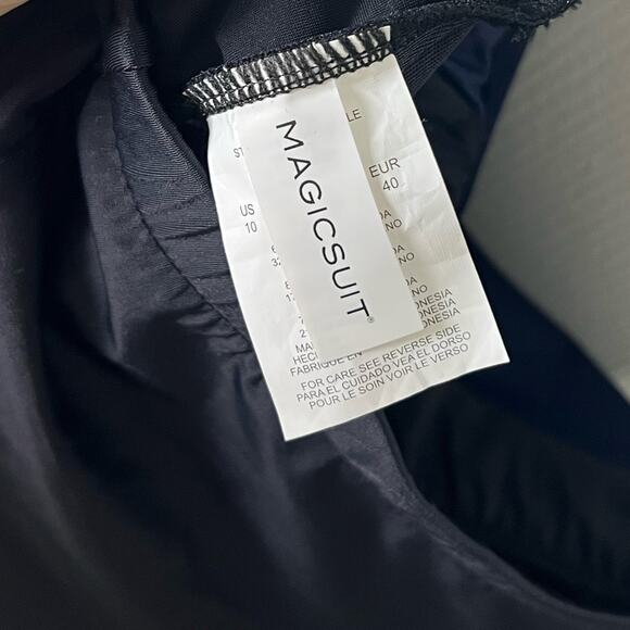 Magicsuit Colorblock Navy Black Slim Goddess Underwire One-Piece 10 - Picture 8 of 8